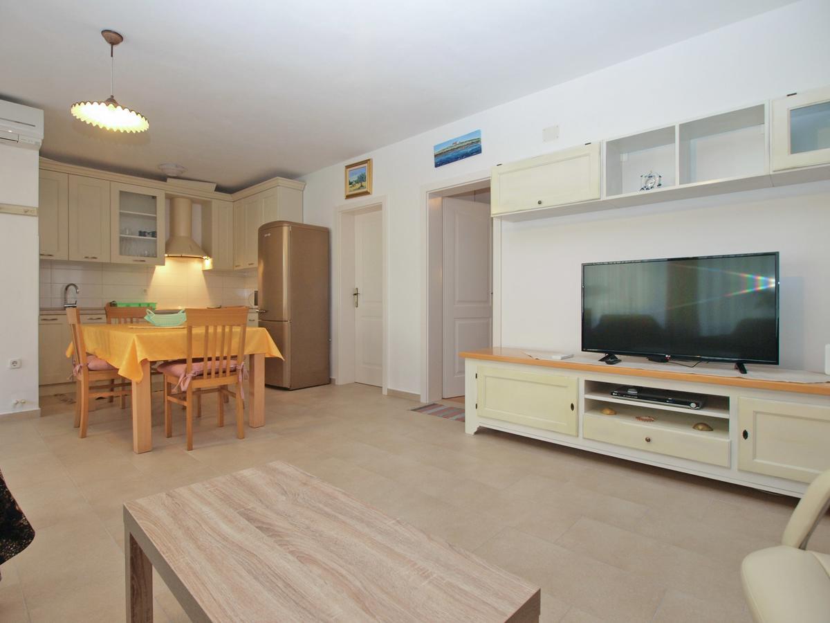 Apartments Ana 1707 Banjole Exterior photo